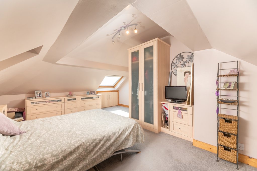 Halifax Road, Denholme, West Yorkshire, BD13, photo 12