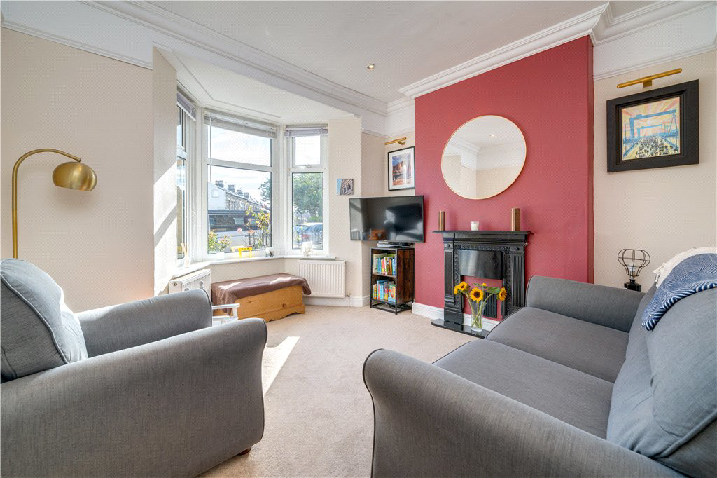 Mayfield Terrace, Harrogate, North Yorkshire, HG1, photo 2