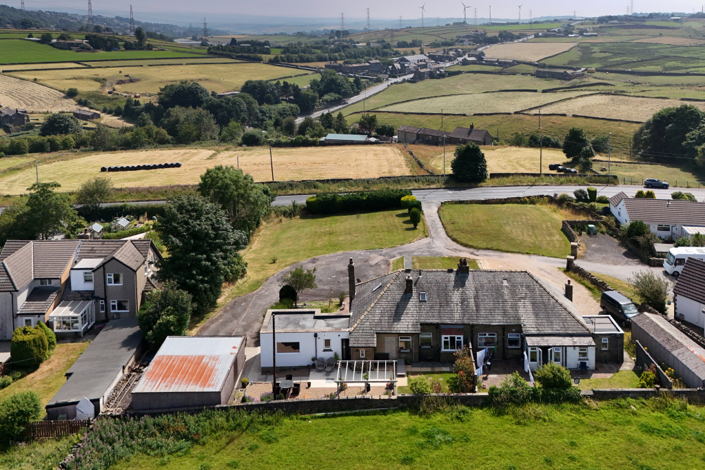 Halifax Road, Denholme, West Yorkshire, BD13, photo 5