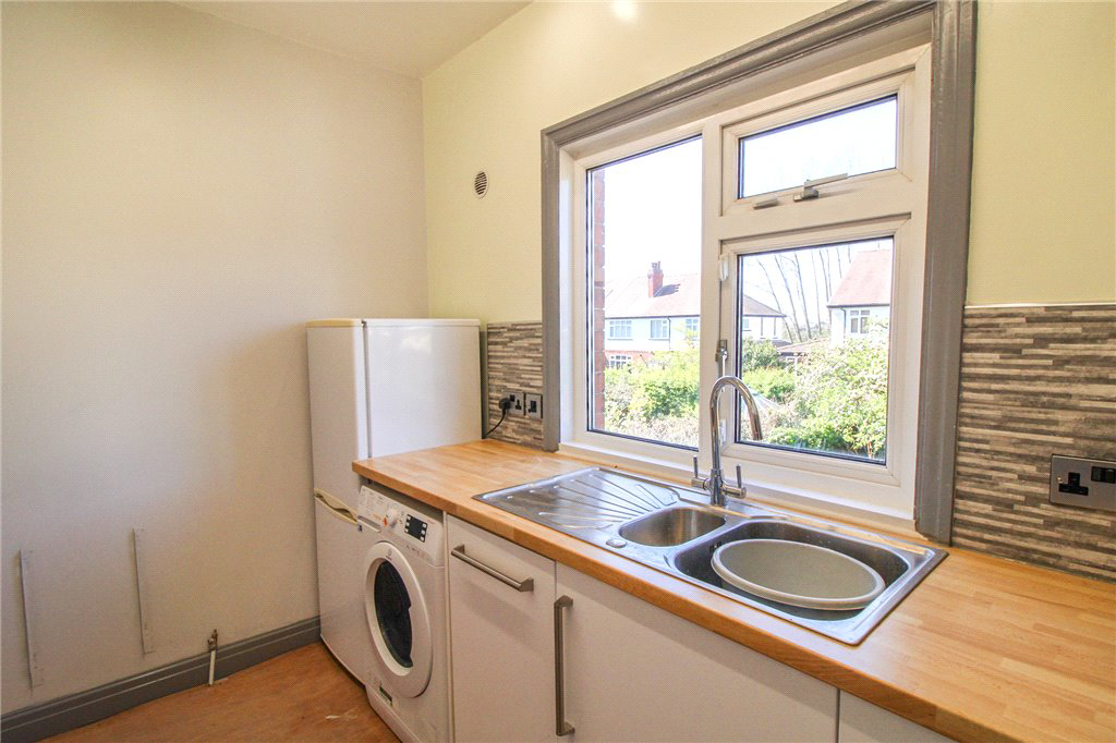 Helmsley Road, Leeds, West Yorkshire, LS16, photo 3