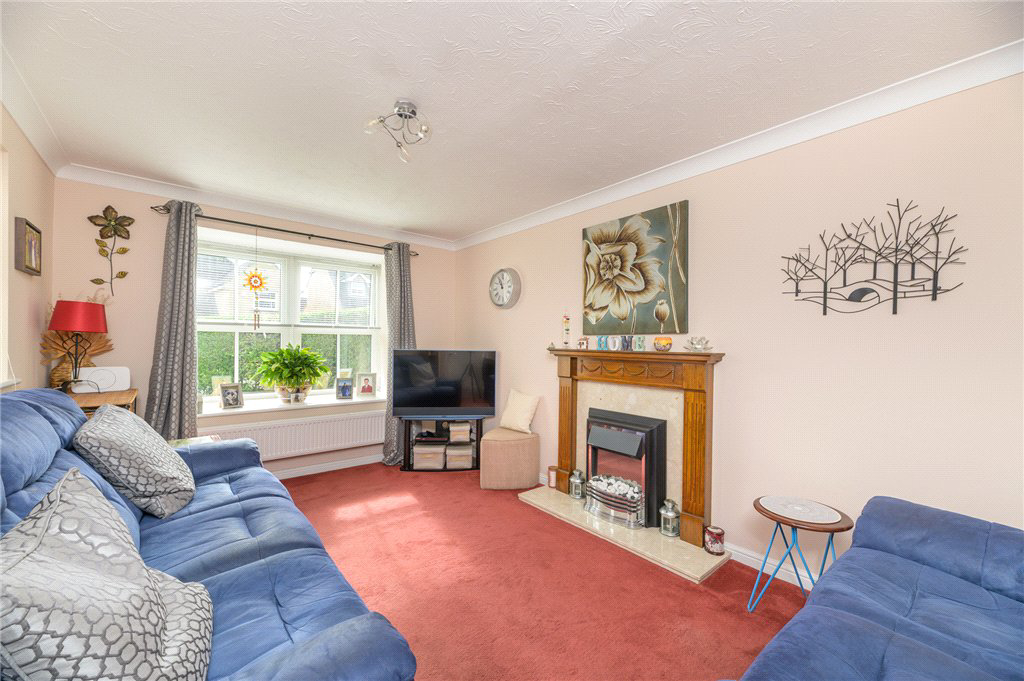 Magnolia Drive, Allerton, Bradford, West Yorkshire, BD15, photo 3