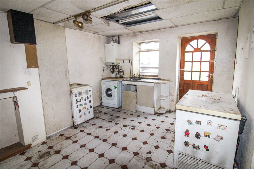 Halifax Road, Keighley, West Yorkshire, BD21, photo 9