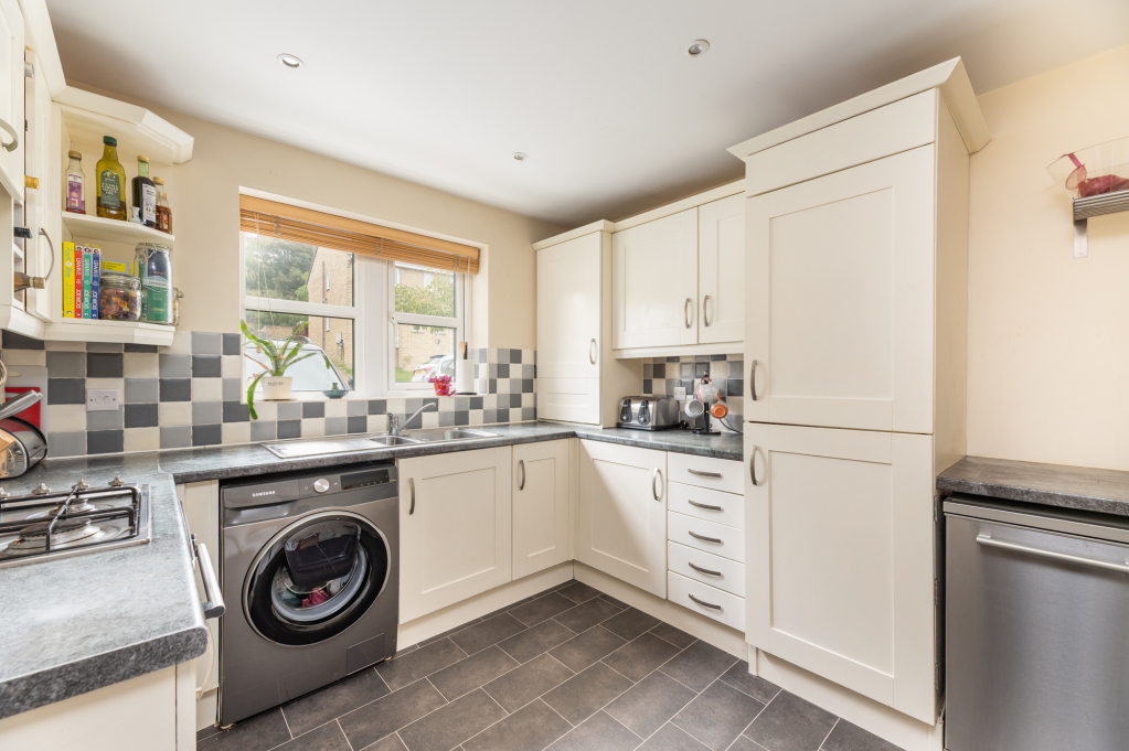 The Oval, Bingley, West Yorkshire, BD16, photo 4