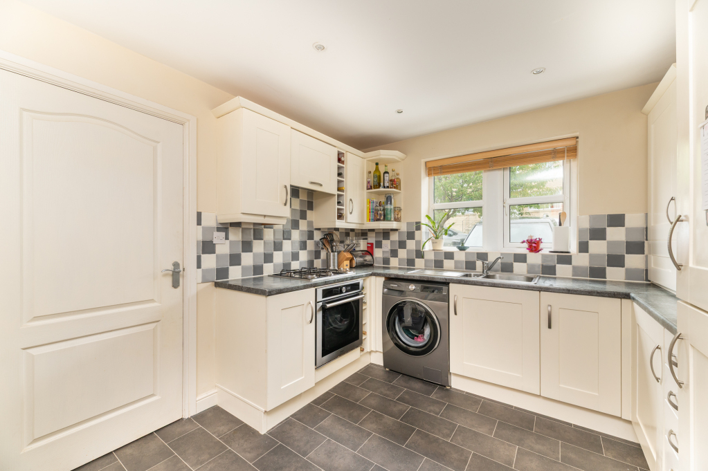 The Oval, Bingley, West Yorkshire, BD16, photo 7
