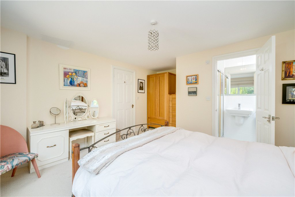 Clotherholme Road, Ripon, North Yorkshire, HG4, photo 12