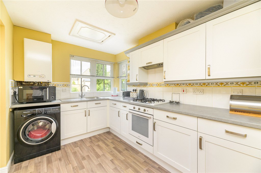 Magnolia Drive, Allerton, Bradford, West Yorkshire, BD15, photo 5