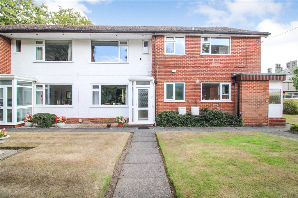 Weetwood Park Court, Weetwood Park Drive, Leeds, West Yorkshire, LS16, photo 4