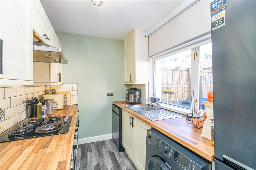 Kingsley Crescent, Baildon, West Yorkshire, BD17, photo 3