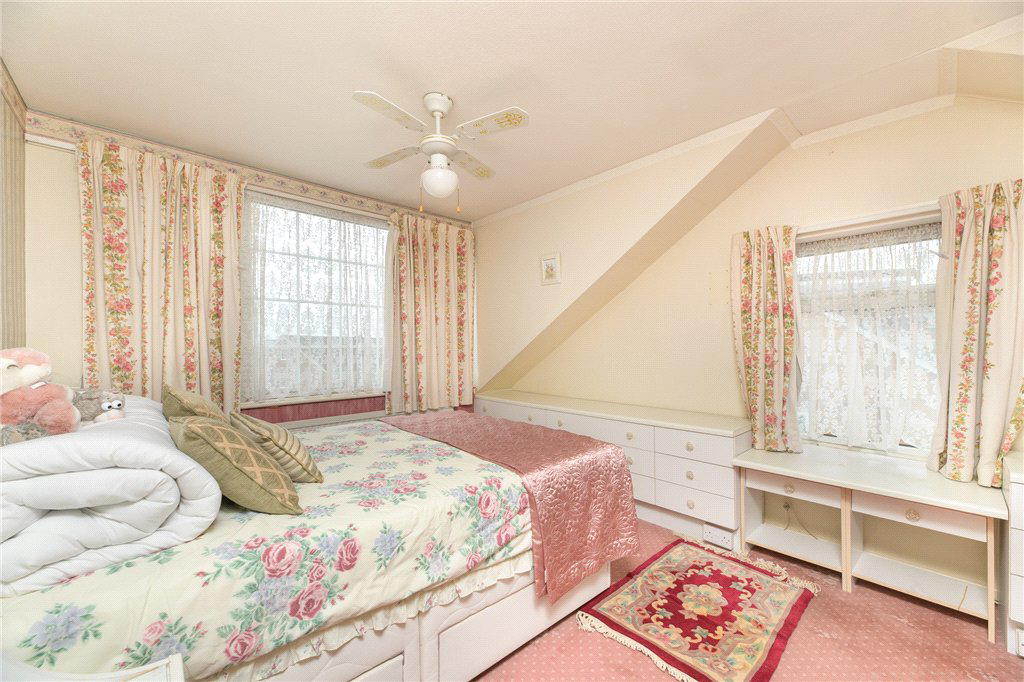 Scott Green Crescent, Gildersome, Morley, Leeds, LS27, photo 14