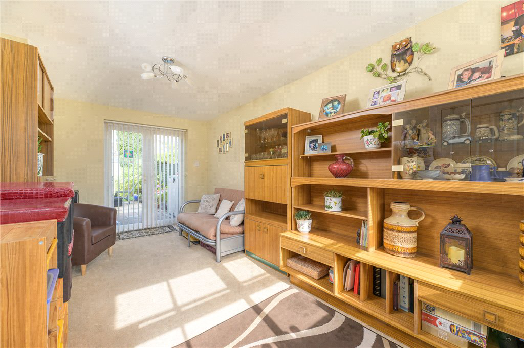 Magnolia Drive, Allerton, Bradford, West Yorkshire, BD15, photo 4