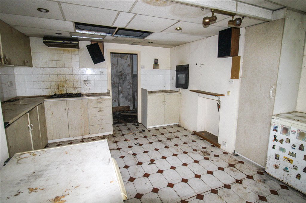 Halifax Road, Keighley, West Yorkshire, BD21, photo 3