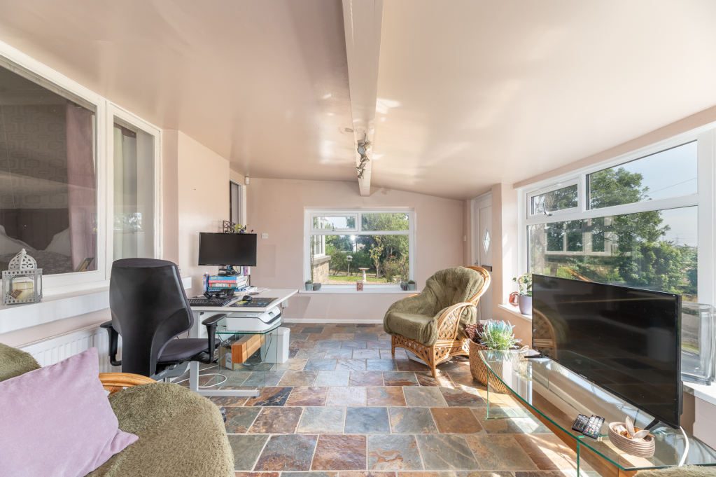Halifax Road, Denholme, West Yorkshire, BD13, photo 35