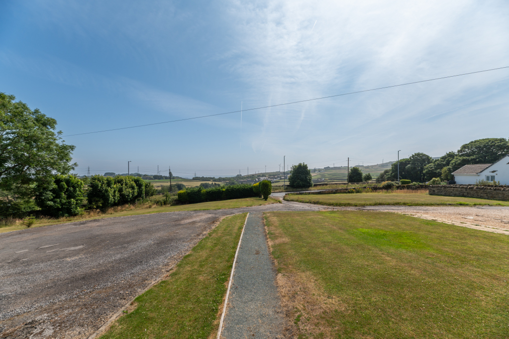 Halifax Road, Denholme, West Yorkshire, BD13, photo 36