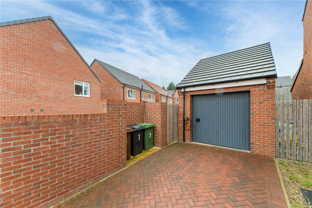 Wise Crescent, Morley, Leeds, West Yorkshire, LS27, photo 32