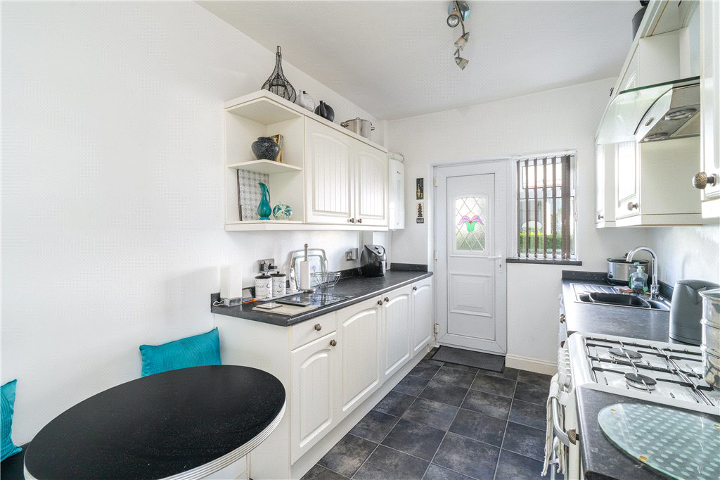 Hawksworth Lane, Guiseley, Leeds, West Yorkshire, LS20, photo 9