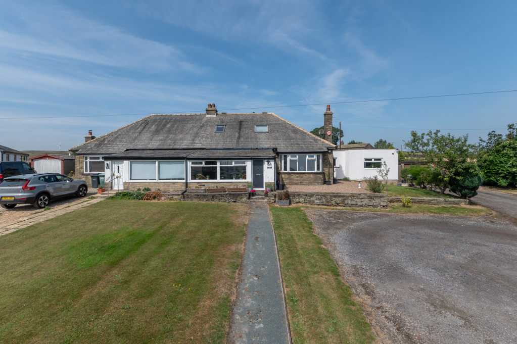 Halifax Road, Denholme, West Yorkshire, BD13, photo 37