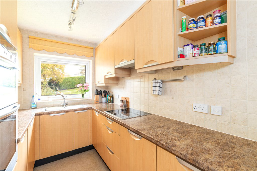 Sefton Drive, Ilkley, West Yorkshire, LS29, photo 3