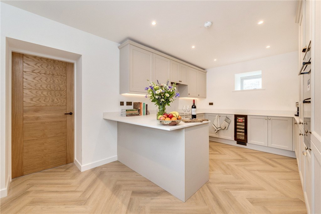 Poole Row, Burton Salmon, Leeds, North Yorkshire, LS25, photo 7