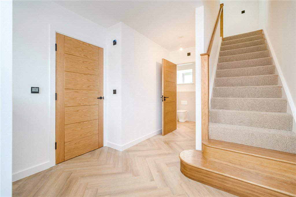 Poole Row, Burton Salmon, Leeds, North Yorkshire, LS25, photo 6