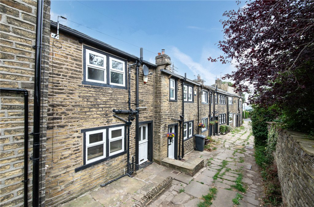 Holts Lane, Clayton, Bradford, West Yorkshire, BD14, photo 12