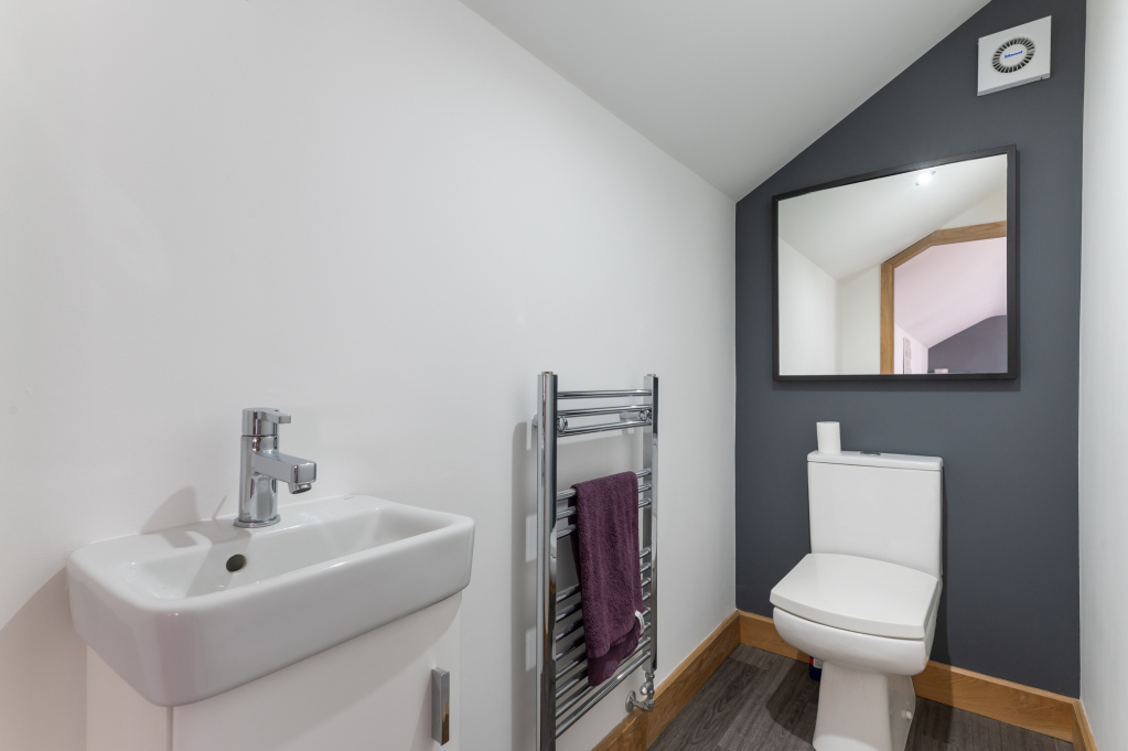College Gardens, Bingley, West Yorkshire, BD16, photo 48