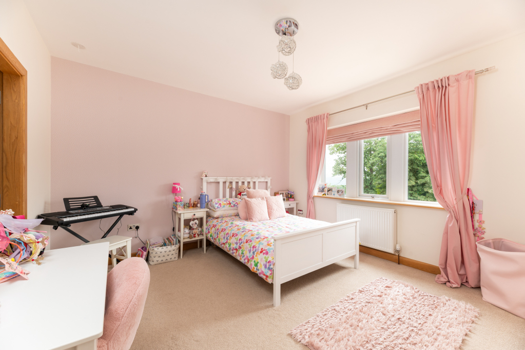 College Gardens, Bingley, West Yorkshire, BD16, photo 40
