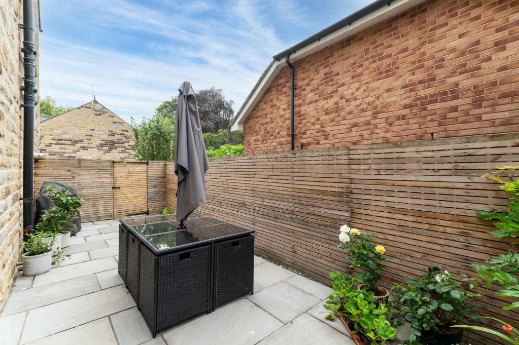 College Gardens, Bingley, West Yorkshire, BD16, photo 56
