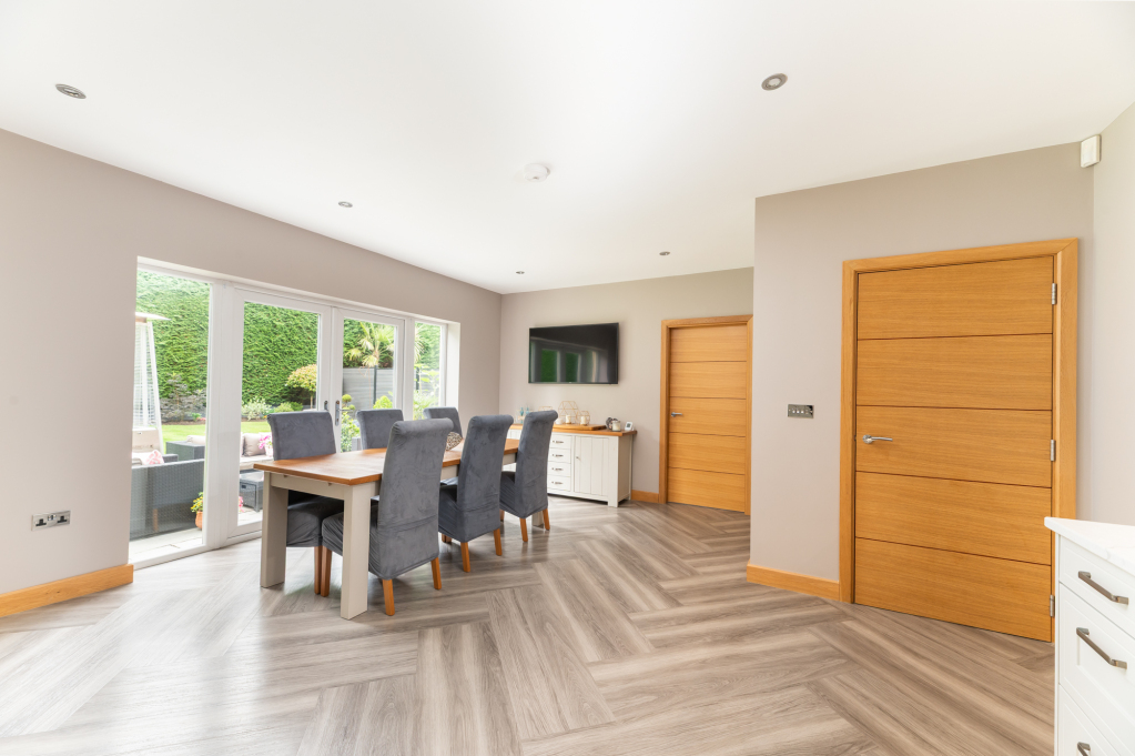 College Gardens, Bingley, West Yorkshire, BD16, photo 17