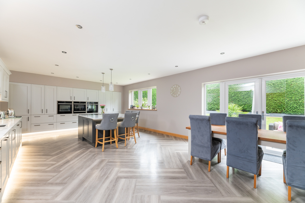 College Gardens, Bingley, West Yorkshire, BD16, photo 9