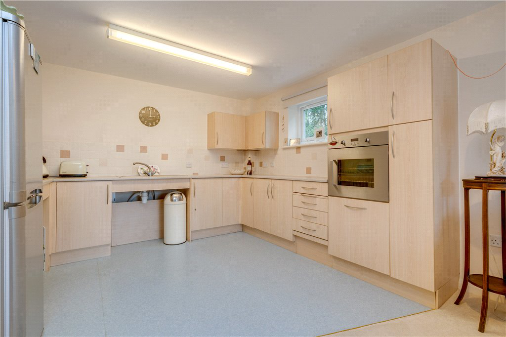 Fennell Grove, Ripon, North Yorkshire, HG4, photo 3