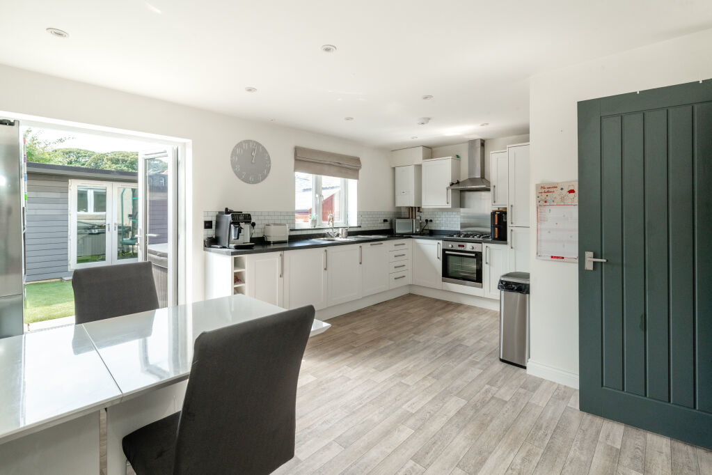 Back Thorndale Street, Hellifield, Skipton, North Yorkshire, BD23, photo 2