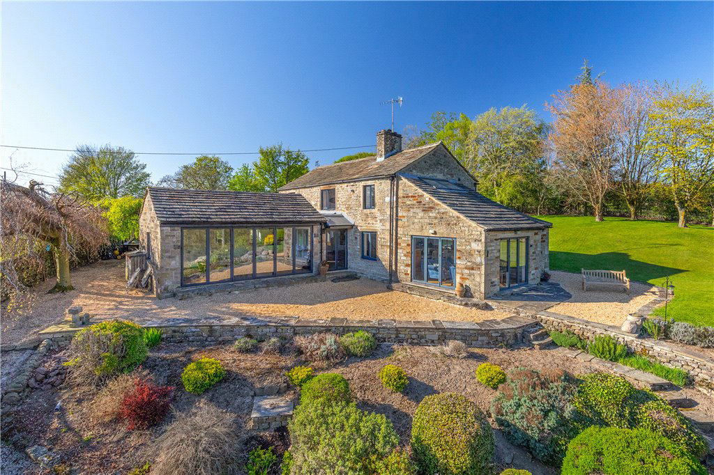 Deerstones, Between Ilkley & Skipton, BD23