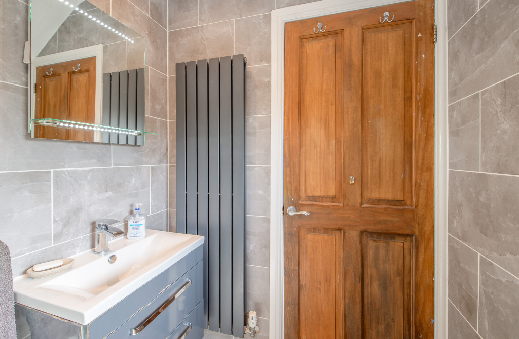 Sleningford Road, Crossflatts, Bingley, West Yorkshire, BD16, photo 19