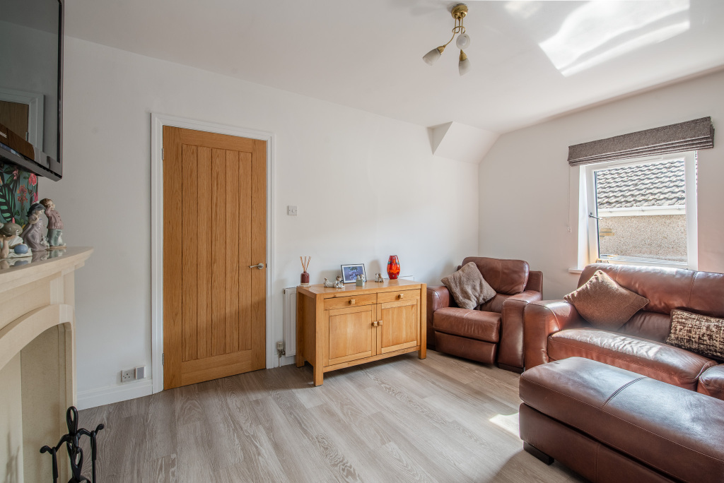 Sleningford Road, Crossflatts, Bingley, West Yorkshire, BD16, photo 6