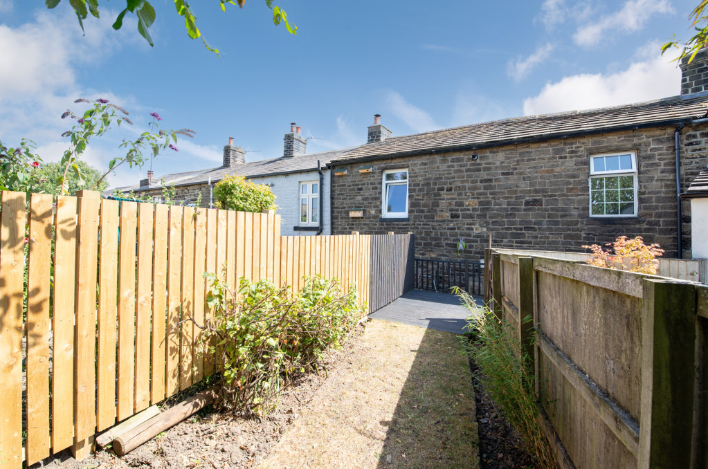 Green End Road, East Morton, West Yorkshire, BD20, photo 4