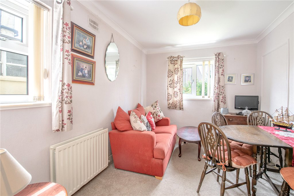 Cliffe Lane West, Baildon, West Yorkshire, BD17, photo 5