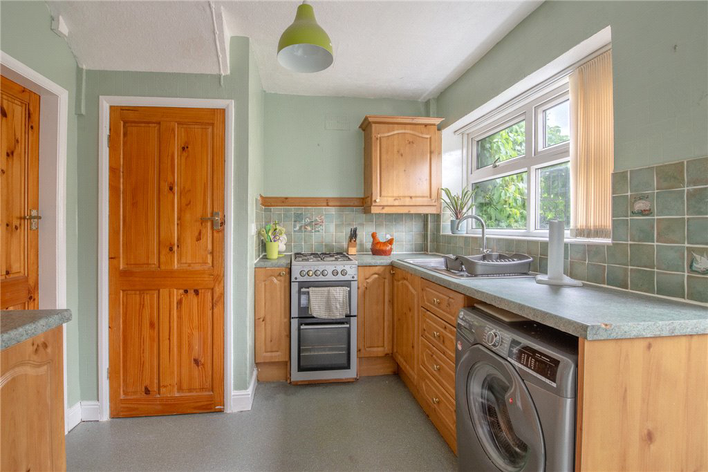 Cliffe Lane West, Baildon, West Yorkshire, BD17, photo 7