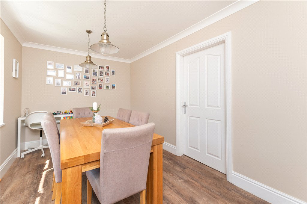 Rooms Way, Morley, Leeds, West Yorkshire, LS27, photo 5