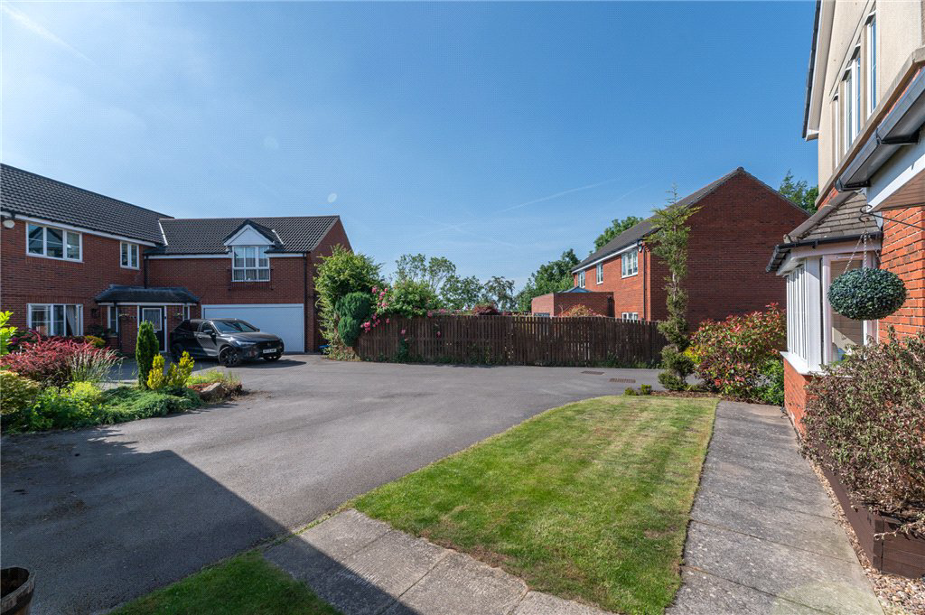 Rooms Way, Morley, Leeds, West Yorkshire, LS27, photo 33