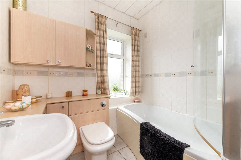 Otley Road, Bingley, West Yorkshire, BD16, photo 26