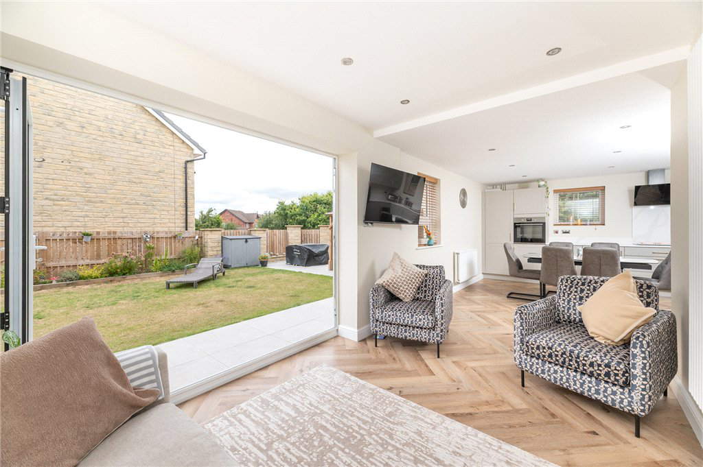 Churchyard Drive, East Ardsley, Wakefield, West Yorkshire, WF3, photo 8