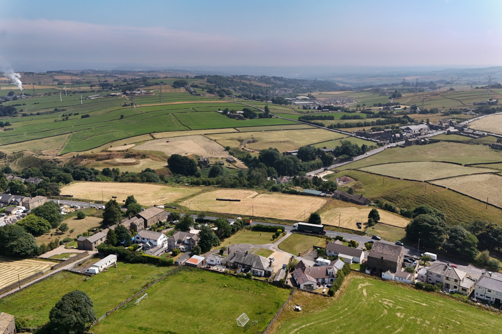Halifax Road, Denholme, West Yorkshire, BD13, photo 47