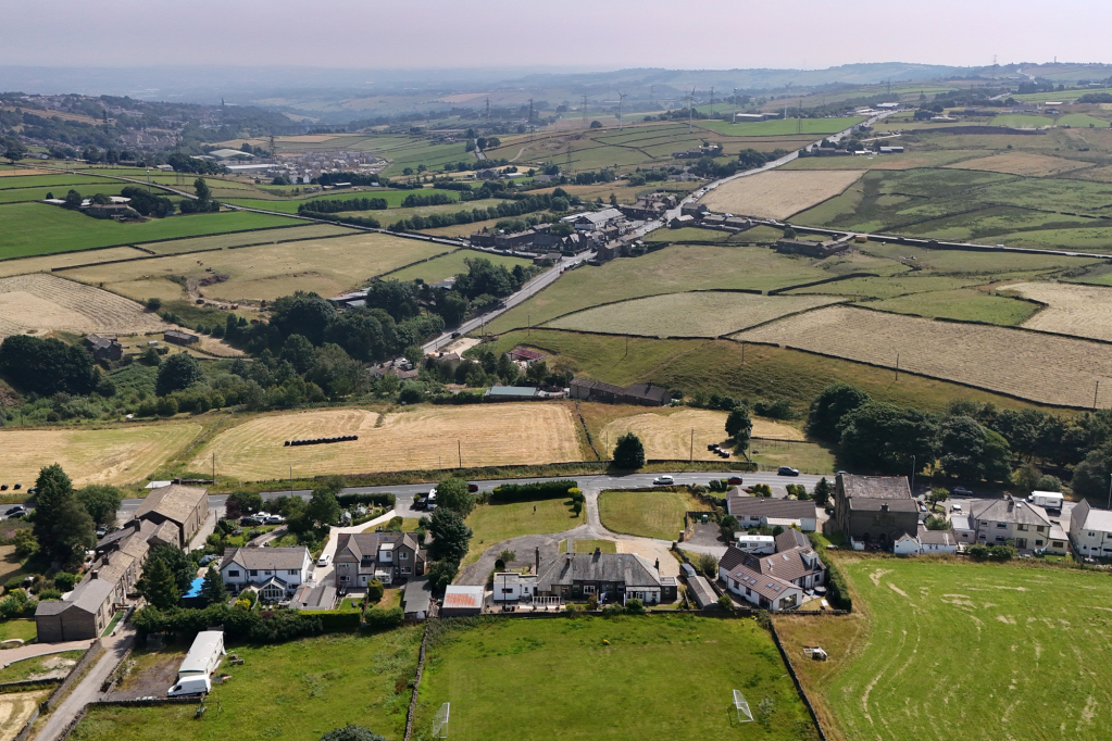 Halifax Road, Denholme, West Yorkshire, BD13, photo 48