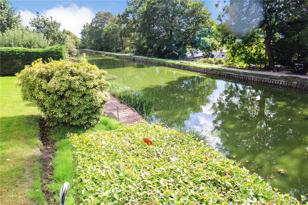 Daleside Road, Riddlesden, Keighley, West Yorkshire, BD20, photo 15