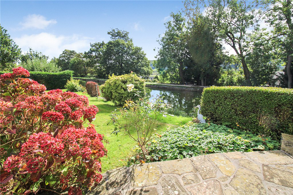 Daleside Road, Riddlesden, Keighley, West Yorkshire, BD20, photo 5