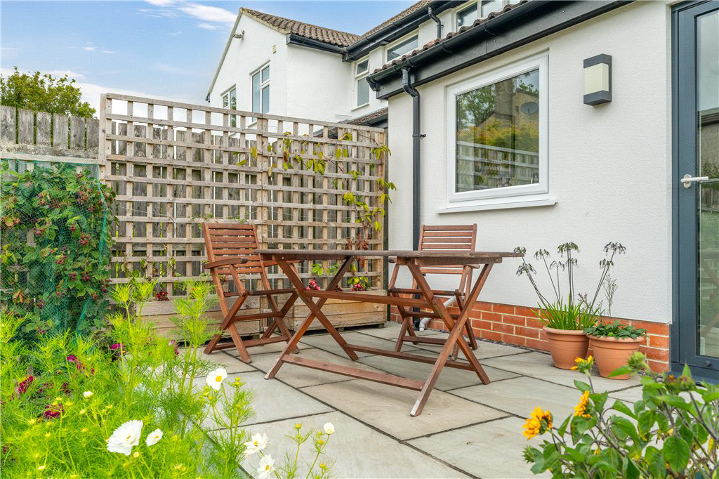 Hall Drive, Burley in Wharfedale, Ilkley, West Yorkshire, LS29, photo 14