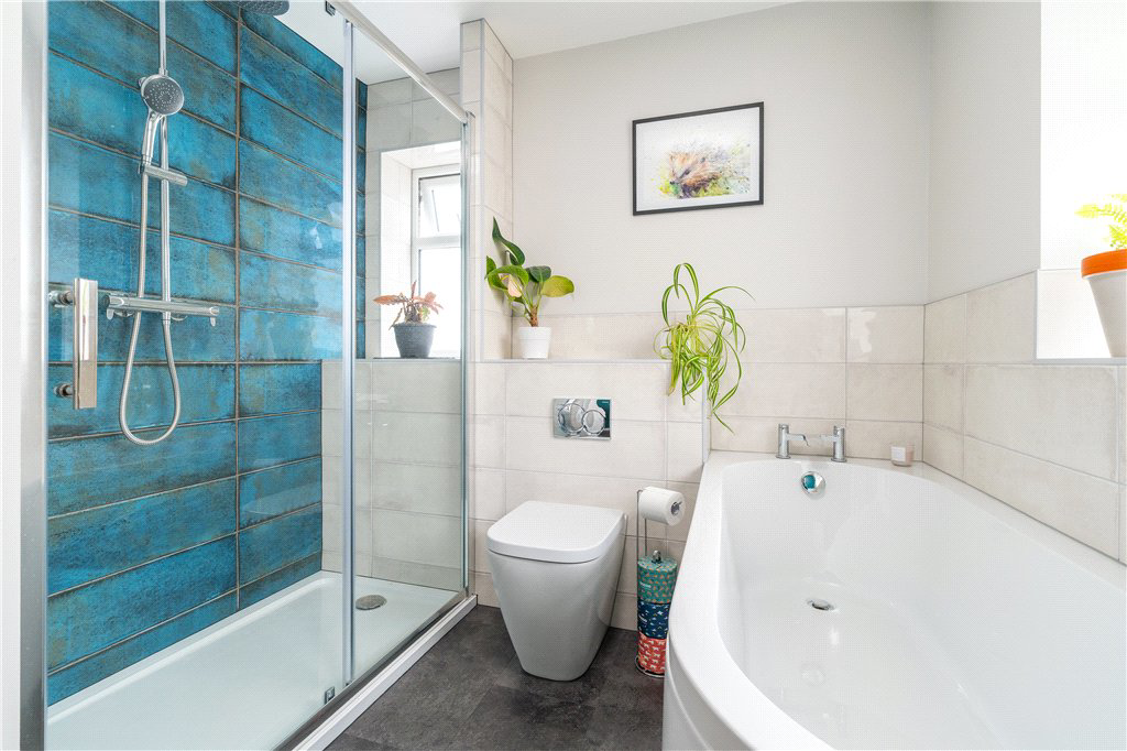 Hall Drive, Burley in Wharfedale, Ilkley, West Yorkshire, LS29, photo 8