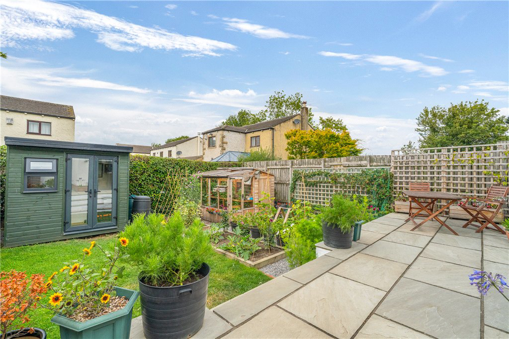 Hall Drive, Burley in Wharfedale, Ilkley, West Yorkshire, LS29, photo 16