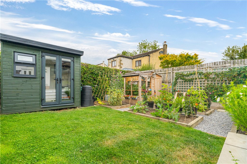 Hall Drive, Burley in Wharfedale, Ilkley, West Yorkshire, LS29, photo 15
