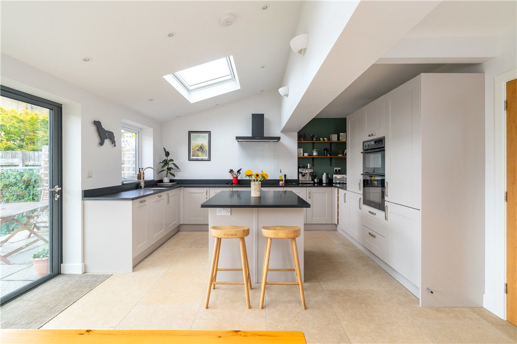 Hall Drive, Burley in Wharfedale, Ilkley, West Yorkshire, LS29, photo 18